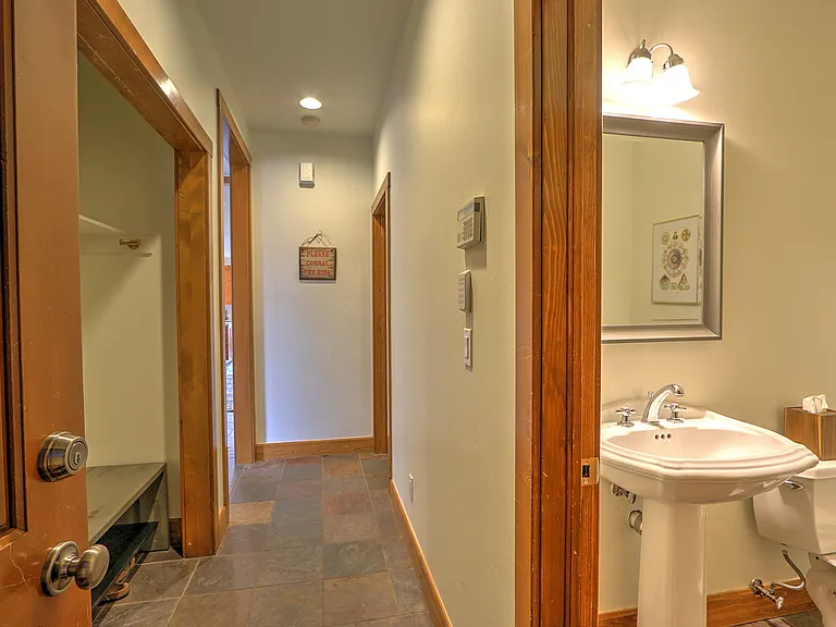 408 Settlement Ln — Photo 24