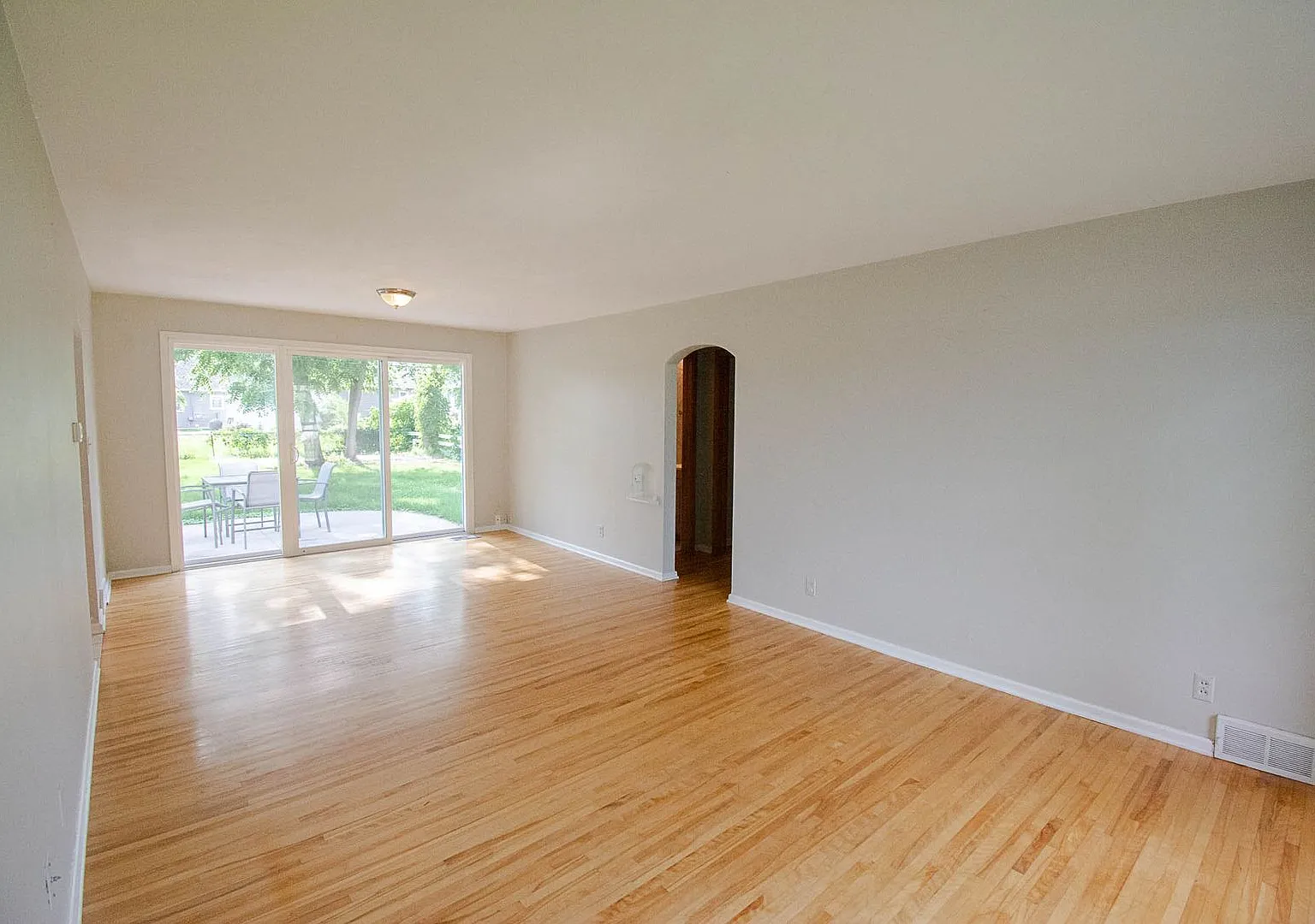 Charming Uptown Ranch-style Home with Private Fenced Backyard — Photo 2