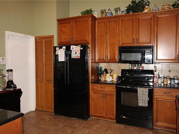 4th image of 10356 Winding Creek Ln