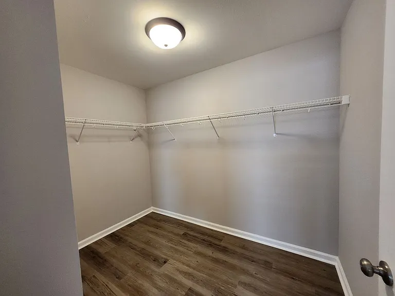 3607 Meadow Vista Ln — Photo 10