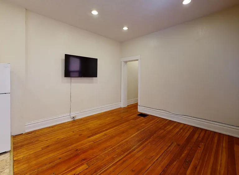 23 W 10th Ave #23B — Photo 7