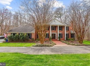 8730 Mountain Valley Rd, Fairfax Station, VA 22039