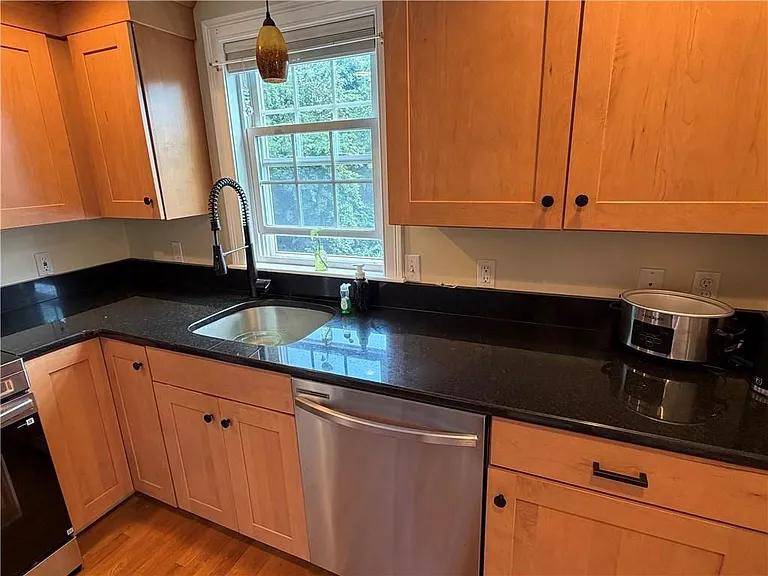 40 Prospect Ave #A4 — Photo 10