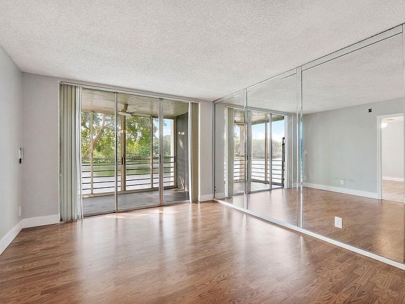 4th image of 9450 Poinciana Place #211