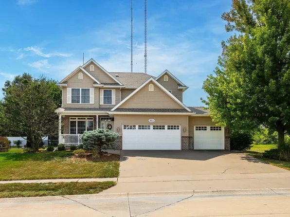 3911 Sparrow Ct, Bettendorf, IA 52722