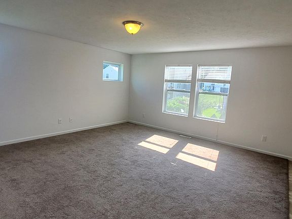5th image of 4693 Quaker Hill Ct SE