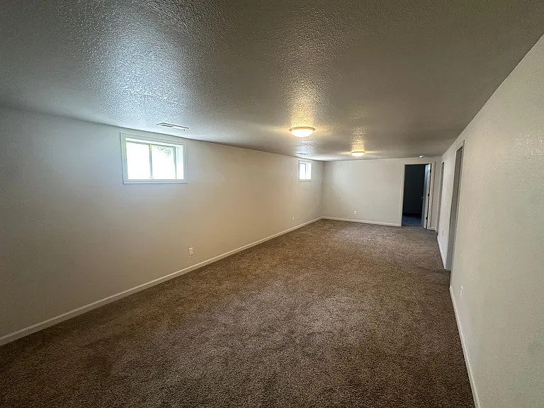 604 Tulane Dr — Photo 8