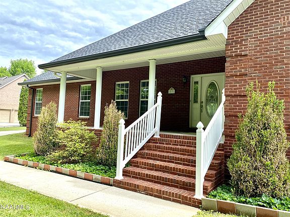 2nd image of 1031 River Bend Dr