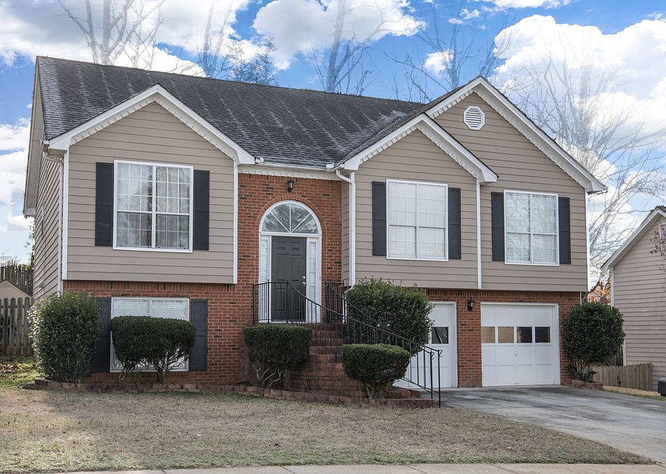 2nd image of 3330 Paces Landing Dr