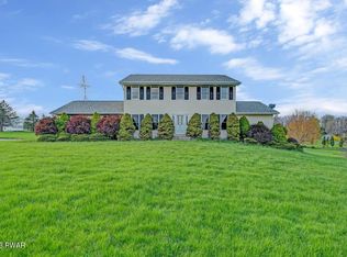 67 Stourbridge Ln, Honesdale, PA 18431
