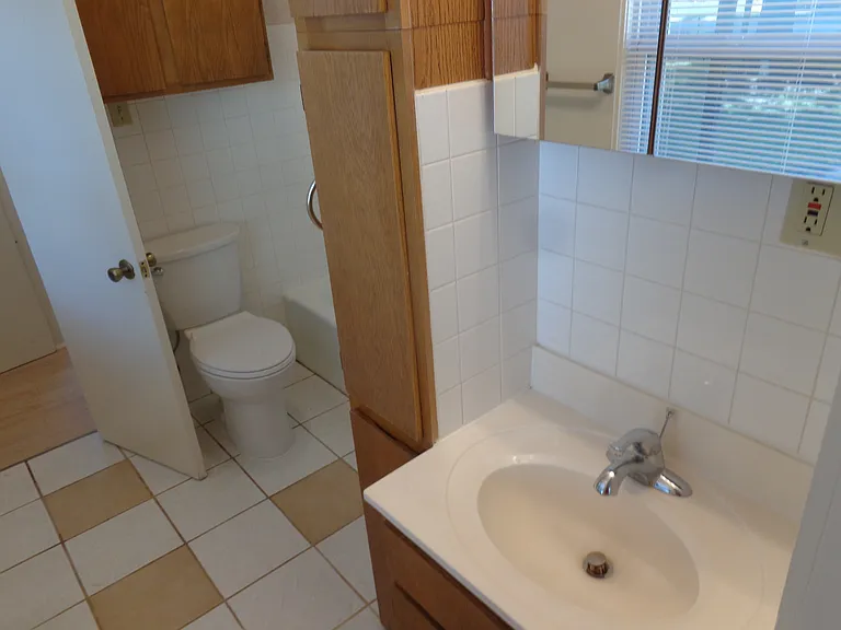 1409 N Shawnee Ave — Photo 9