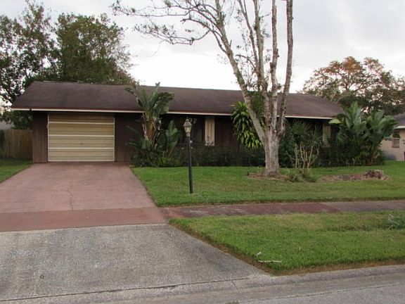 4th image of 205 Leisure Cir