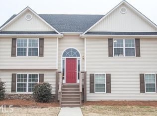 23 Manor Ct, Commerce, GA 30529
