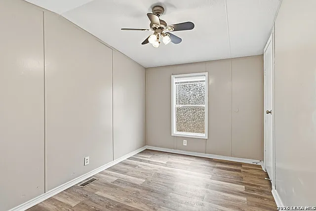 636 Balsa — Photo 18