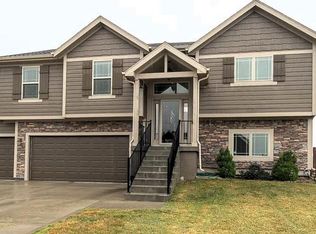 1421 N 3rd St E, Louisburg, KS 66053