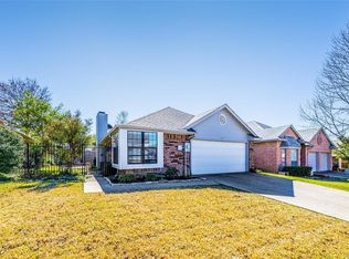 2808 Country Villa Cir, Carrollton, TX 75006