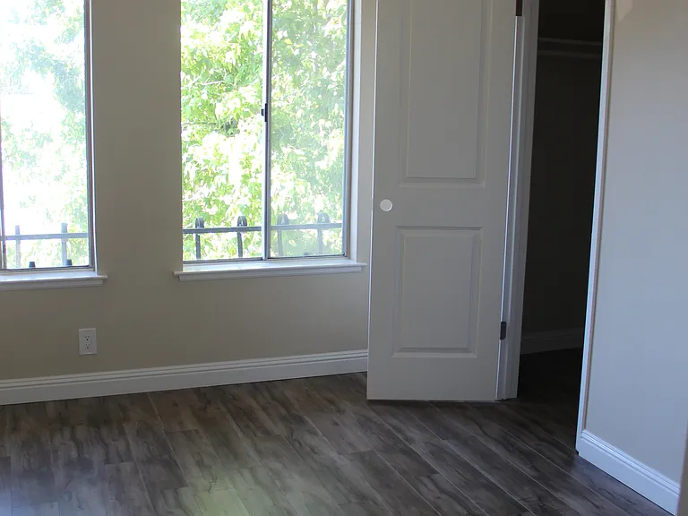 1110 Bryan Ave #2 — Photo 9