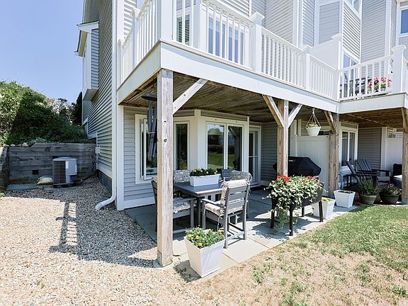2nd image of 539 White Cliff Dr
