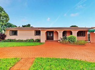 8240 SW 43rd St, Miami, FL 33155