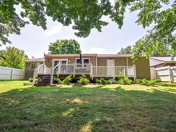 4th image of 746 Annawan Ln