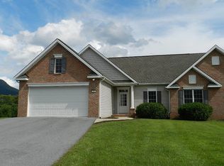 77 Cambridge Cir, Harrisonburg, VA 22801