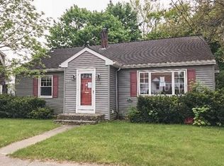 633 New Boston Rd, Fall River, MA 02720