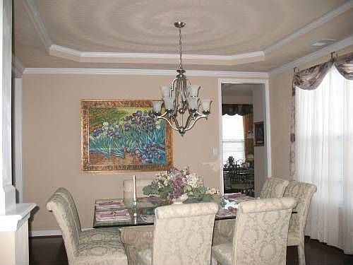 5th image of 981 Avery Way