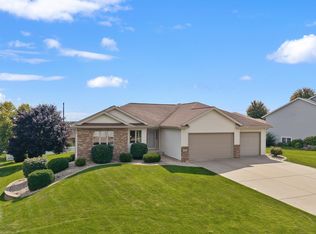 205 Valley View Rd, Mount Horeb, WI 53572