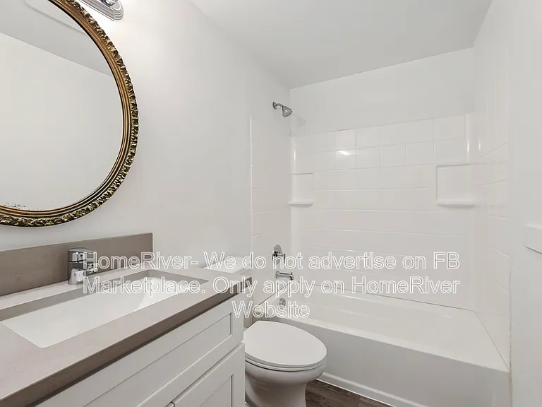 3211 S Regal St #5 — Photo 15