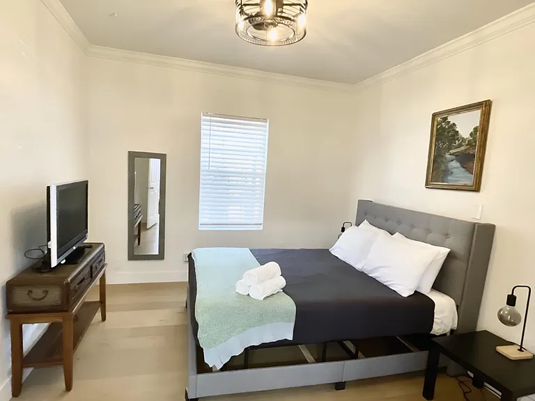301 Tabor St — Photo 12