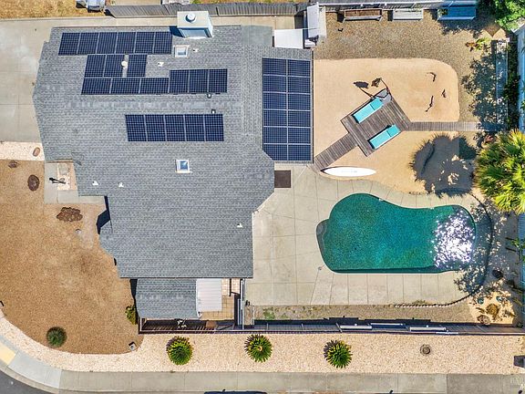 2nd image of 371 Woodstock Circle