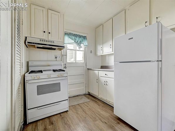 colorado-springs-colorado-243806642 picture