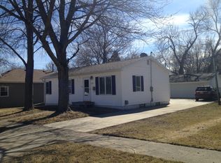 411 19th St, Spirit Lake, IA 51360