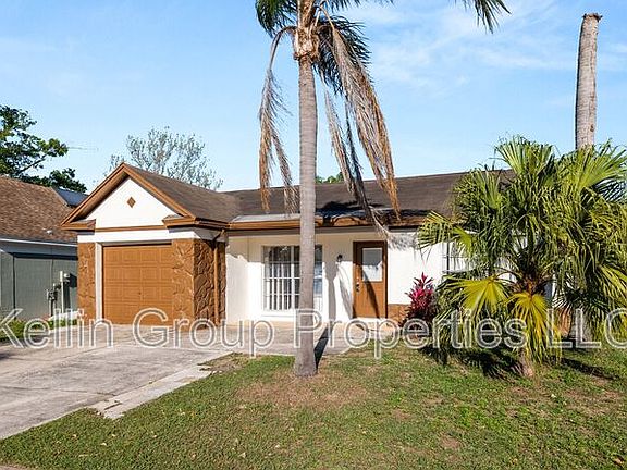 4th image of 303 Regal Park Dr