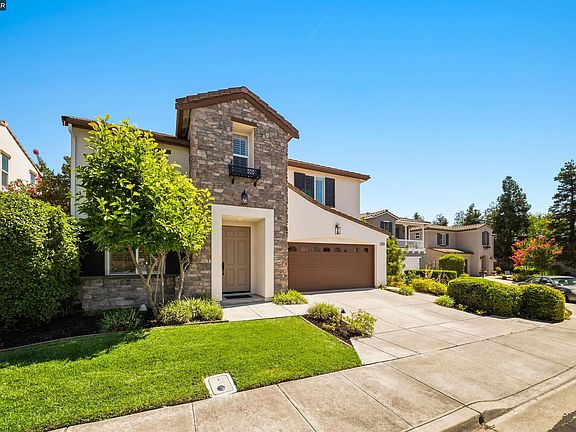 3rd image of 1273 Andreas Way