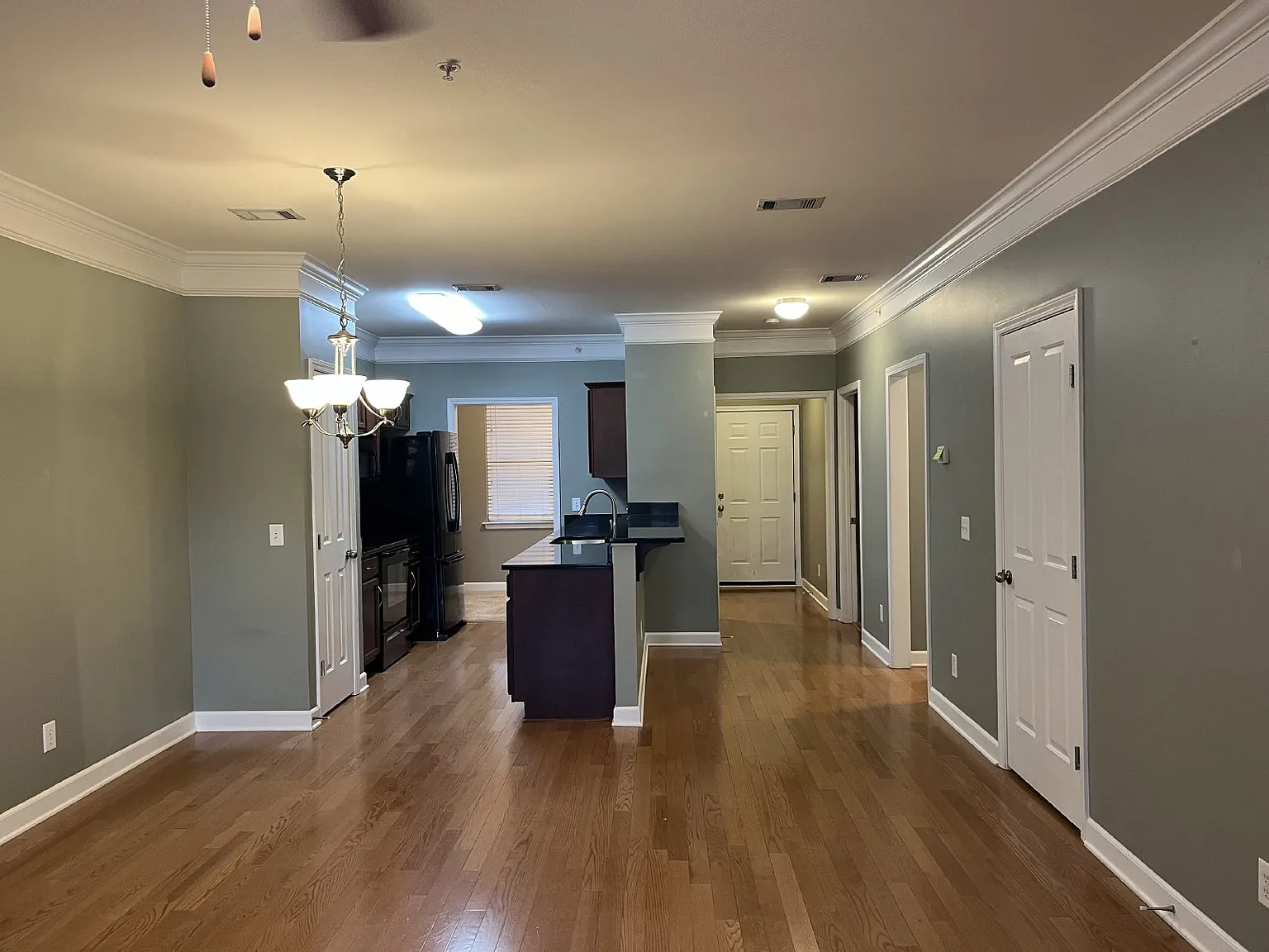 2 bed, 1280 sqft, $2,150 — Photo 4