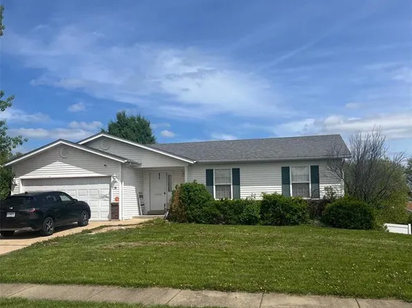 70 Kings Way Dr, Troy, MO 63379