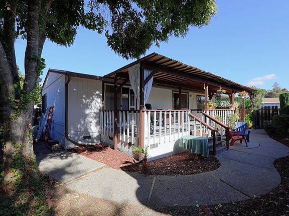 5th image of 205 Leisure Dr #205
