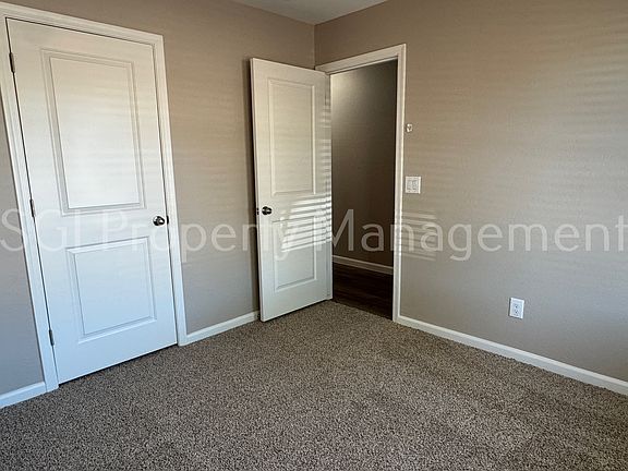 3rd image of 327 E Impala Ct