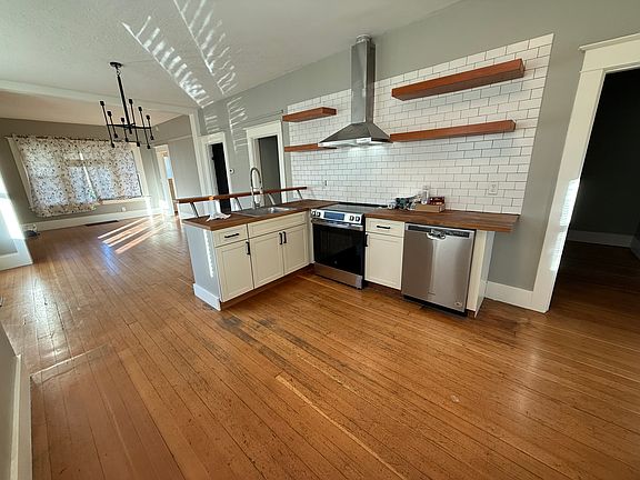 Kitchen with new SS Range