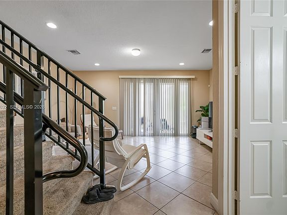 4th image of 1111 NW 1st Ave #0
