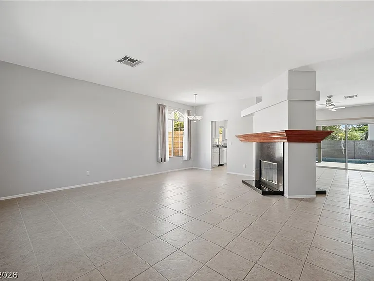 2816 Klondike Ct — Photo 11