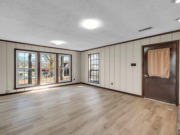 2nd image of 9577 Blue Spruce Dr