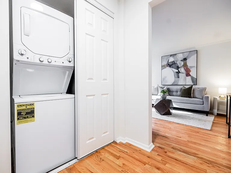 930 Greenwood Avenue — Photo 12