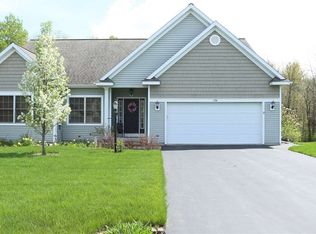 134 Fieldstone Dr, Schenectady, NY 12304