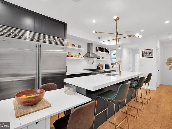 3rd image of 1823 Kalorama Rd NW Unit A