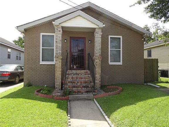 3rd image of 2927 Louisa St
