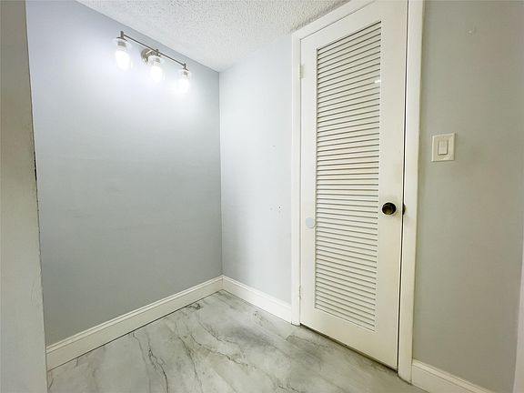5th image of 900 NE 195th Street #312
