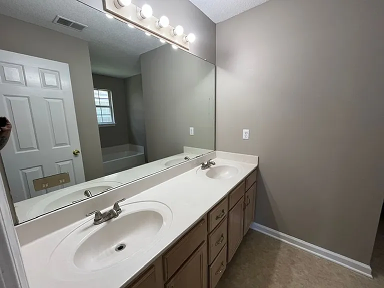 1608 Joy Blvd — Photo 7