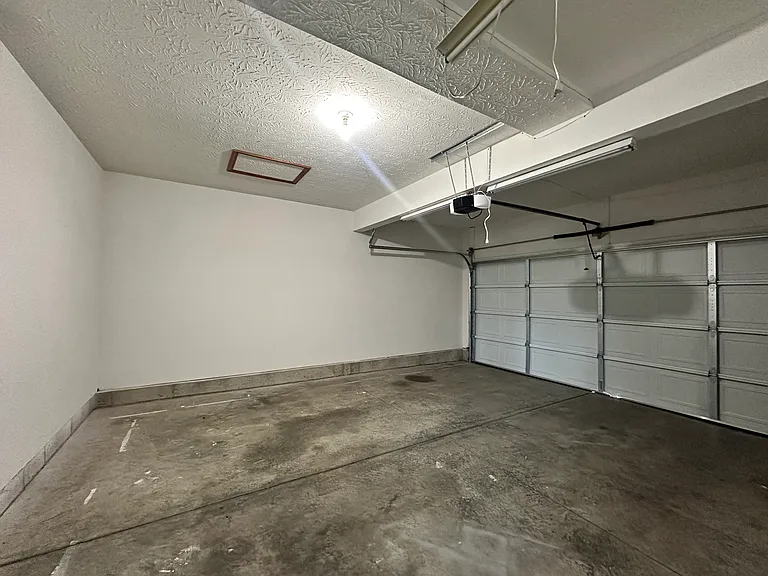 7016 Wembley Ct — Photo 18